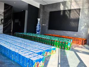 一份中秋禮，傳遞公司愛。